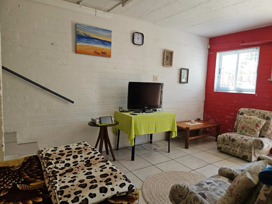 4 Bedroom Property for Sale in Pearly Beach Western Cape
